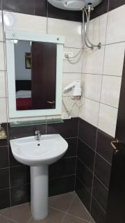 Haris Hotel - 1