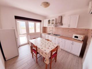 Apartments Renato Mužić Cres - Cres - 9