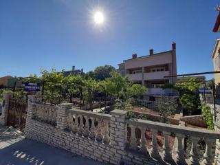 Apartments Izabela Mužić-Fornarić Cres - 5