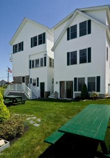 Carriage House at One Long Beach - 8