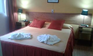 Hotel Aoma Villa Carlos Paz - Villa Carlos Paz - 9