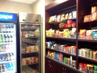 Holiday Inn Express & Suites Utica by IHG - 3