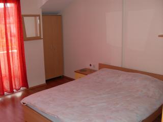 Mitko's Guest House - 4