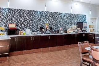 La Quinta by Wyndham Alamo-McAllen East - Alamo - 1