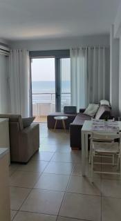 Seaside View Apartment - 8