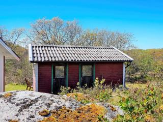 Magical Seaside Retreat on Tjorn-By Traum - 2
