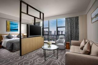 Ramada by Wyndham Luoyang Downtown - 1