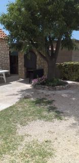 Apartments Mira - Jadrtovac - 1