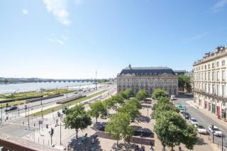 Appartement Luxe avec Climatisation Parking Vue Exeptionnelle - Bordeaux - 2