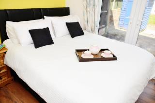 SM Dreams Unlimited Serviced Accommodation- Stanwell-Staines-Heathrow - 2