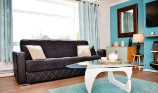 SM Dreams Unlimited Serviced Accommodation- Stanwell-Staines-Heathrow - 0