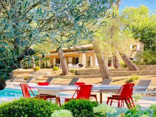 Zen et Chic, juste à coté de la Bastide de Marie - Ménerbes - 0