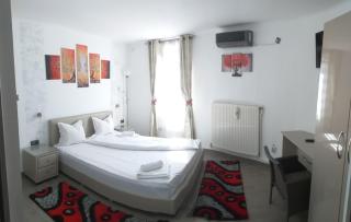 Cabana Plapumioara - Eşelniţa - 1