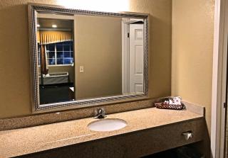 Lake Point Lodge - Clearlake Oaks - 1