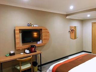 JUN Hotels Chongqing Yubei District Jiangbei International Airport Airport Plaza - 4