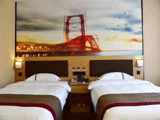 Thank Inn Chain Hotel Guizhou Tongren Bijiang District High-speed Railway Station Qingshui Avenue Store - Tongren - 6