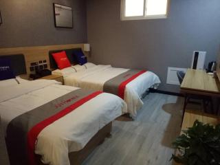 JUN Hotels Hengshui Olympic Sports Center - Hengshui - 3