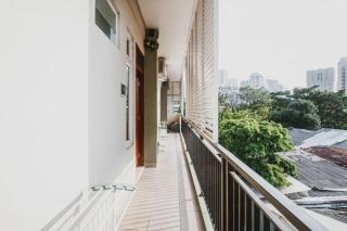 RedDoorz Plus near Semanggi - 6