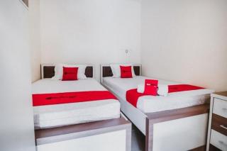 RedDoorz Plus near Semanggi - 5