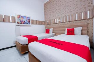 RedDoorz near Plaza Simpang Lima - Semarang - 1