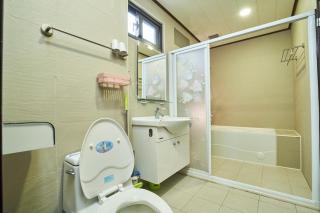 Green Garden Bed and Breakfast - Zhuangwei - 4