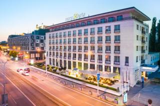 Hotel Devín - Bratislava - 0