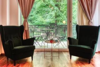 Nature Apartment - Minutes Away from the Old Town and AFI Mall - Braşov - 0