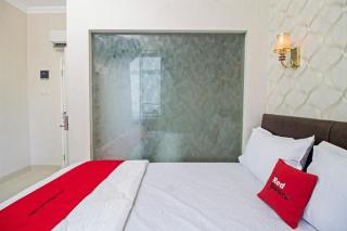 RedDoorz Plus @ Cideng Barat - Jakarta - 4