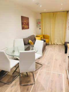 CLASSIC BRIXTON CITY APARTMENT - 3