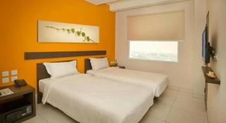 V Hotel Tebet - 9