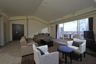 Terrace Garden Mihama Resort - Chatan - 4