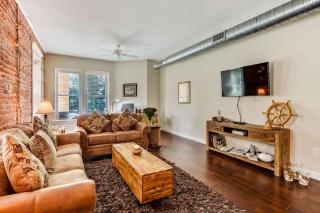 JBH 115 W 2nd Apt 2 - 7