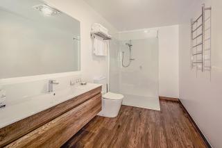 Langsford Luxury - Stawell - 4