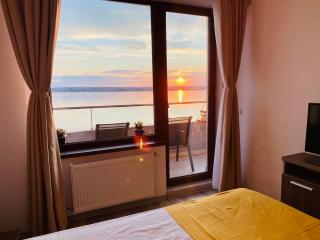 LAKE VIEW Summerland Apartment - Mamaia - 2