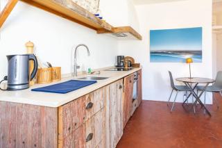 Logement atypique dans la rue Fourmillière - Antibes - 3