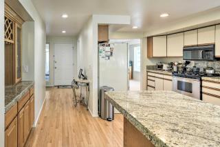 Spacious Family Home on Golf Course Hike and Bike! - 4