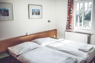 Retro hotel Pod Zvičinou - Bílá Třemešná - 1