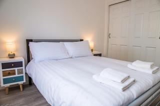 Millburn Apartment - 1