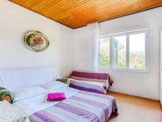 Apartment in Sibenik near Sea Beach - Šibenik - 4