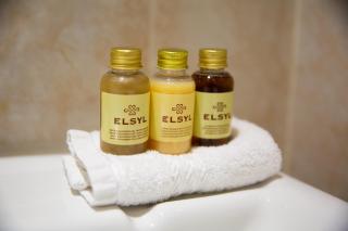 Velvet 1-bedroom apartment, Clockhouse, Hoddesdon - 4