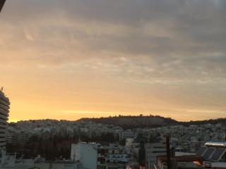 Cozy apartment near metro-Athens view - Atene - 0