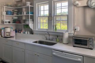 Kennebunk Cottage with Private Beach and Ocean Views! - Kennebunk - 2