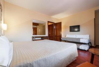 Hotel Los Olivos - 4
