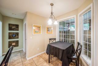 Grand Rivers Home - Walk to Lakes and National Park! - 1