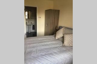 Waterfront apartment completely refurbished - Westport - 1