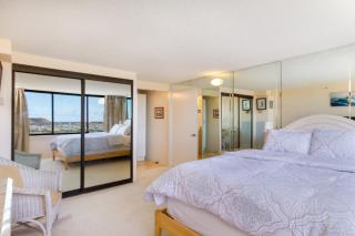 2 Bedroom Penthouse w/Ocean Views - Honolulu - 7