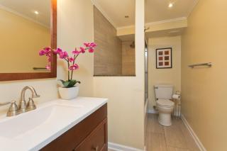 2 Bedroom Corner Suite & Tropical Views - 4