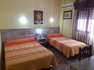 Hostal Virgen Del Rocío - 3