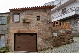 Casa Largo S Lourenço e Casa da Videira - - 9