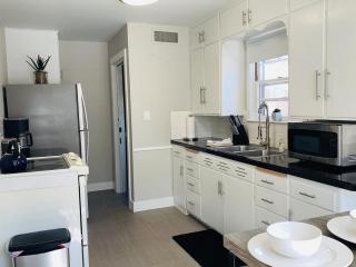 Beautiful Bungalow Next to CSU, Free Cruiser Bikes - Fort Collins - 3